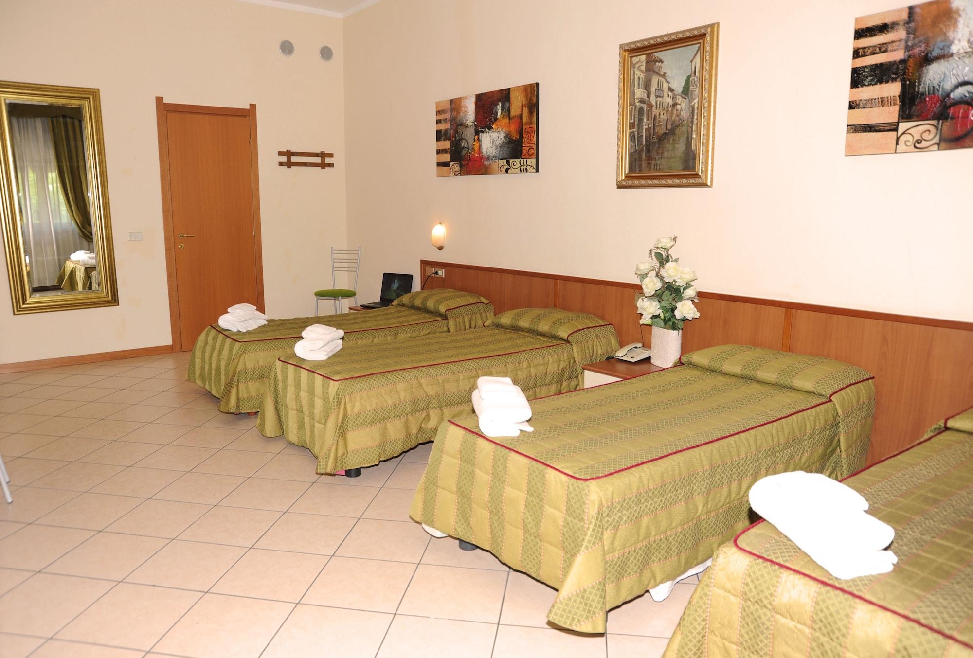 Hotel San Siro Fiera Milan Bagian luar foto