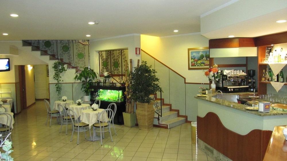 Hotel San Siro Fiera Milan Bagian luar foto
